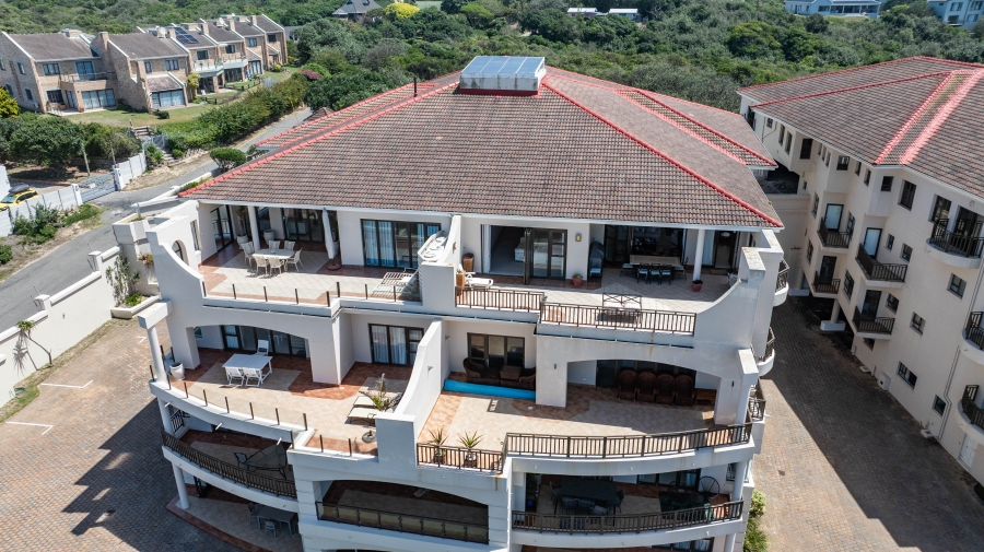 4 Bedroom Property for Sale in West Bank Eastern Cape